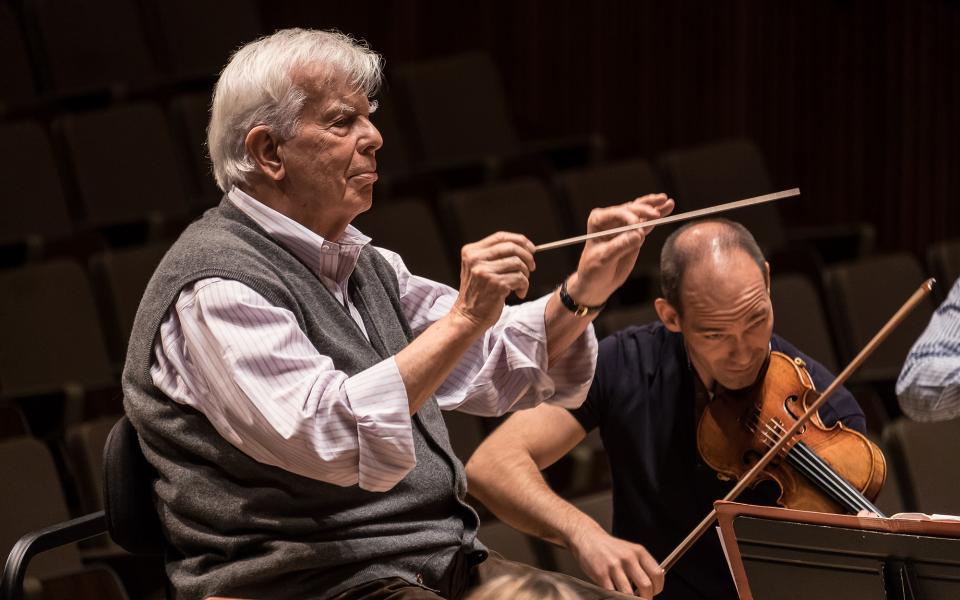 Christoph von Dohnányi conducting