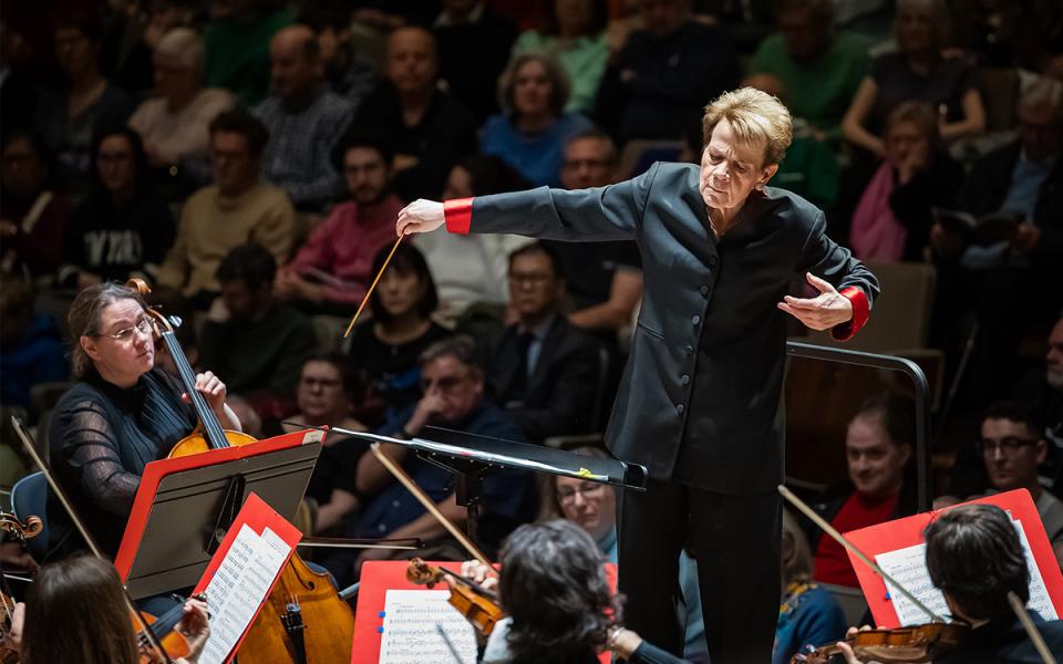 Marin Alsop Conducting the Philharmonia